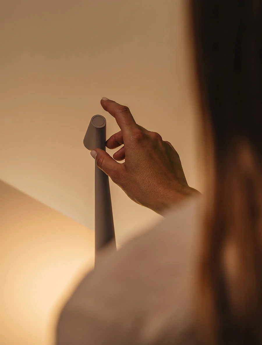 Nordic Portable Lamp - Modern Sculpting Light Africa Design